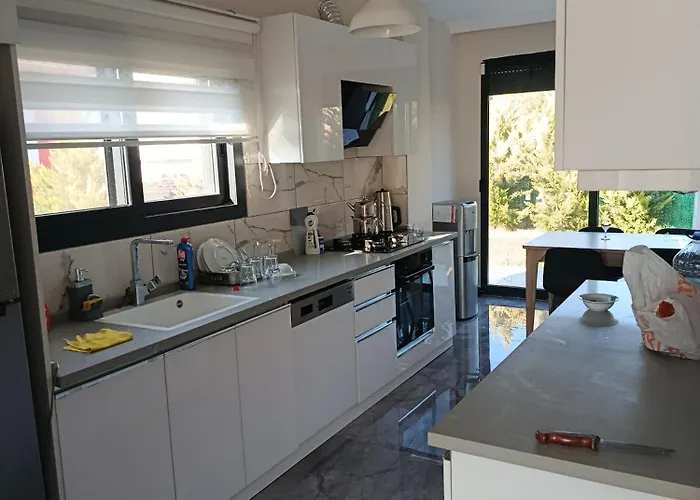 Villa Havuzlu Lueks Havuzu Isitmali