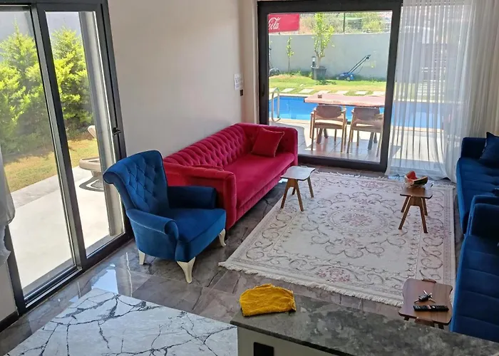 Villa Havuzlu Lueks Havuzu Isitmali