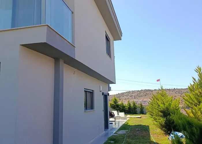 Havuzlu Lueks Havuzu Isitmali Villa