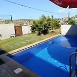 Villa Havuzlu Lueks Havuzu Isitmali Cesme